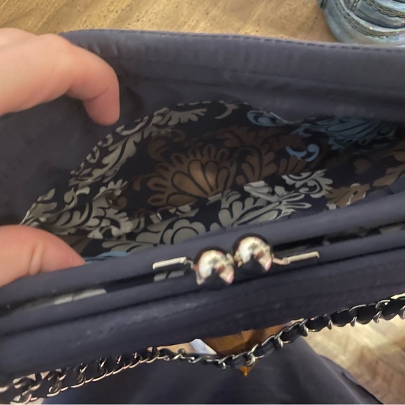 Elegant Navy Vera Bradley Quilted Women's Bag - Picture 6 of 10